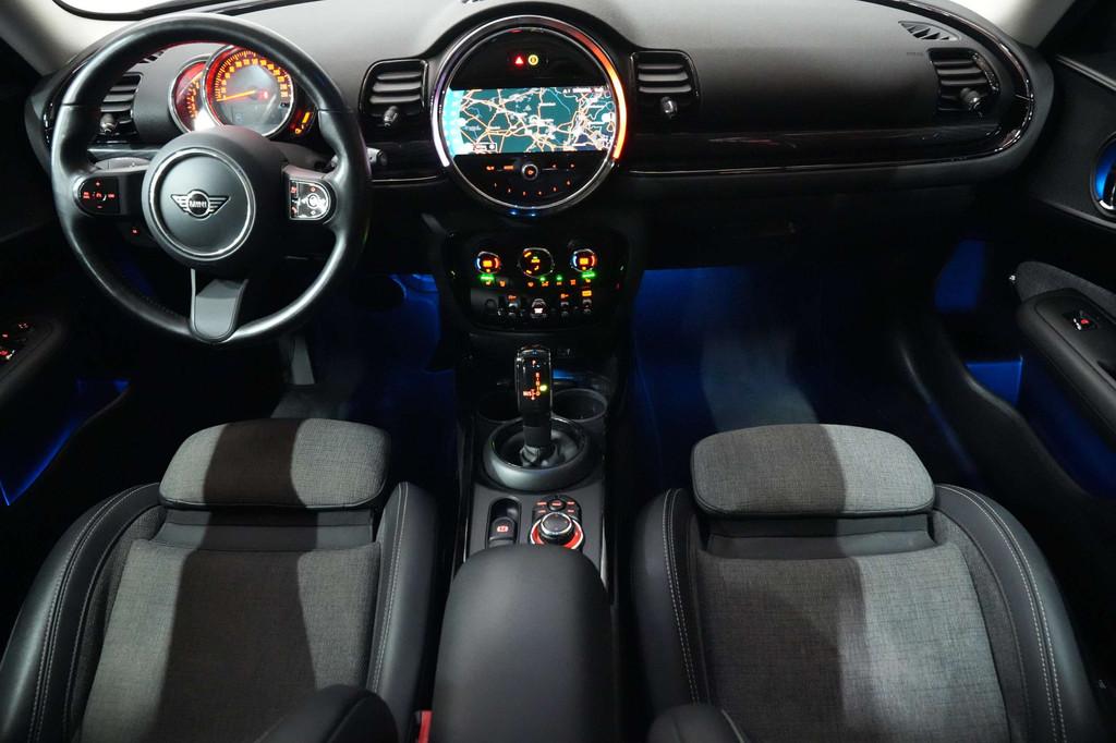 Mini Cooper Clubman 1.5iA Automaat Benzine CarPlay LED Garan, Auto's, Automaat, 135 pk, Gebruikt, Bedrijf