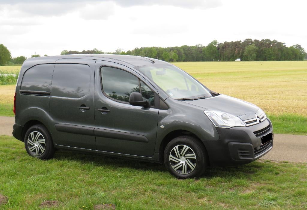 Citroen Berlingo LV  119.000Km Bj 2017  Diesel 100 Pk, Autos, Argent ou Gris, Euro 6, 3 places, Boîte manuelle