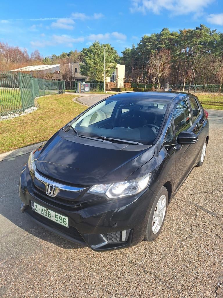 Honda jazz, Autos, Honda, Entreprise, Jazz, ABS, Caméra de recul, Phares directionnels, Régulateur de distance, Airbags, Air conditionné