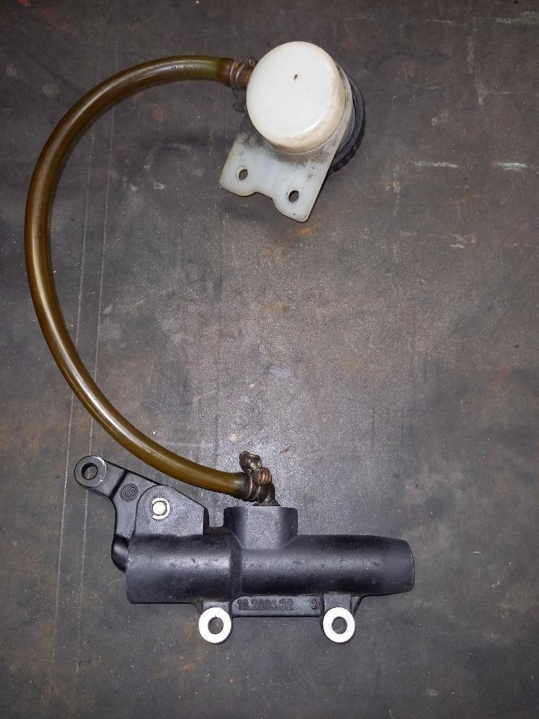 HOOFDREMCILINDER VOETREM PS 15 BREMBO moto guzzi, Ophalen, Gebruikt
