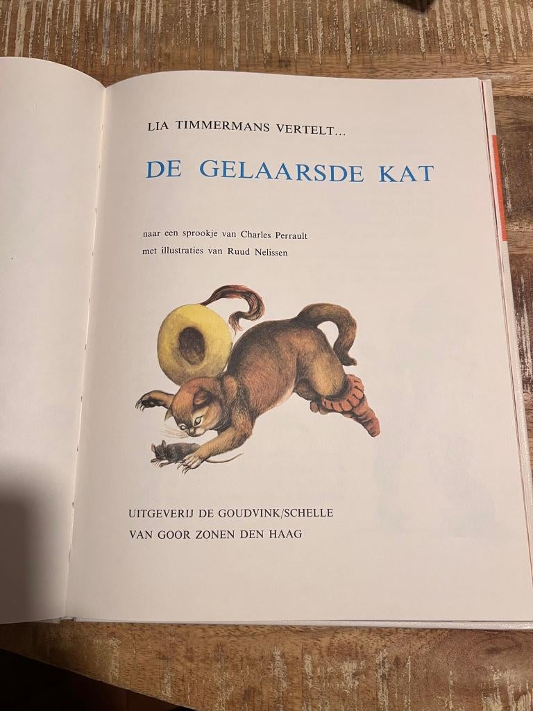 Lia Timmermans Vertelt de Gelaarsde kat, Boeken, Ophalen of Verzenden, Gelezen, Lia Timmermans