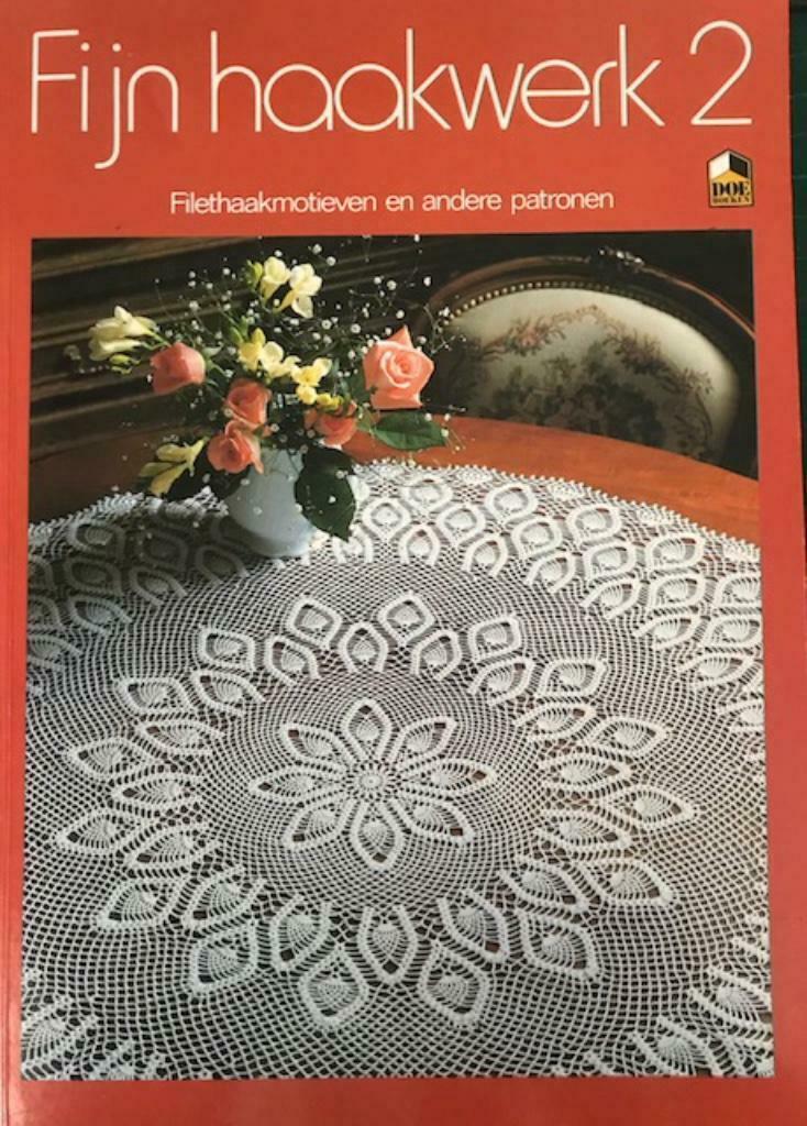 Fijn haakwerk 2, filethaakmotieven, Boeken, Hobby en Vrije tijd, Ophalen