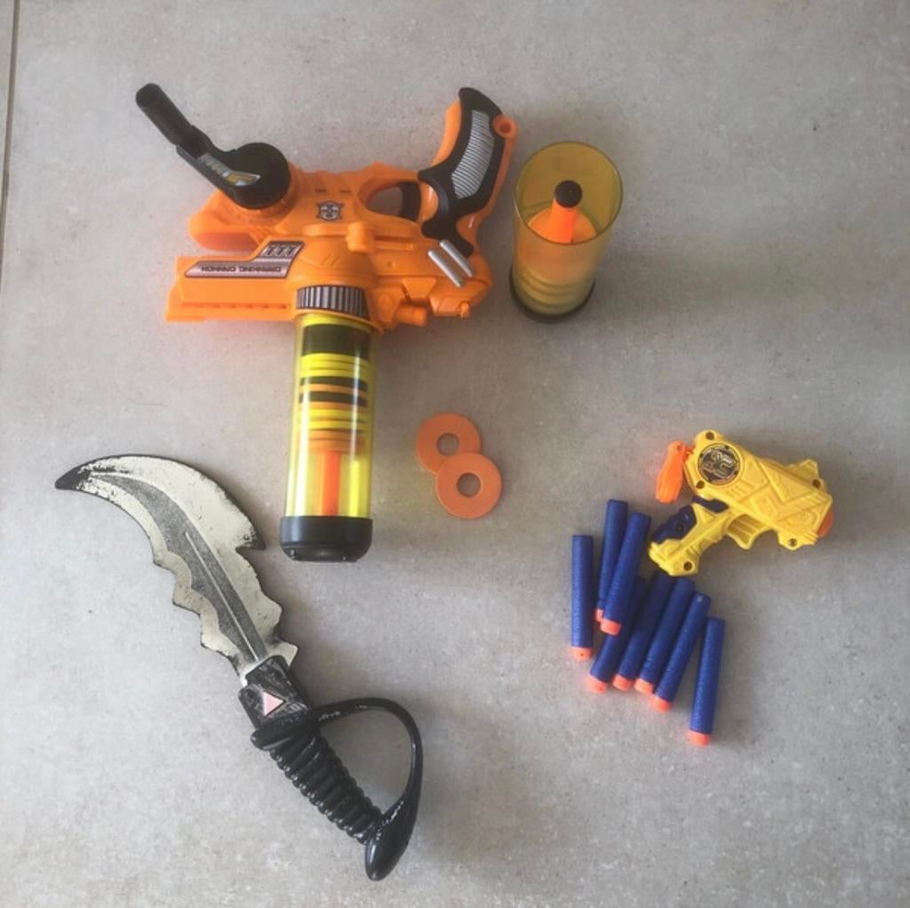 Pistolets et poignard jouets., Enfants & Bébés, Jouets | Extérieur | Jeu d'action, Utilisé, Enlèvement