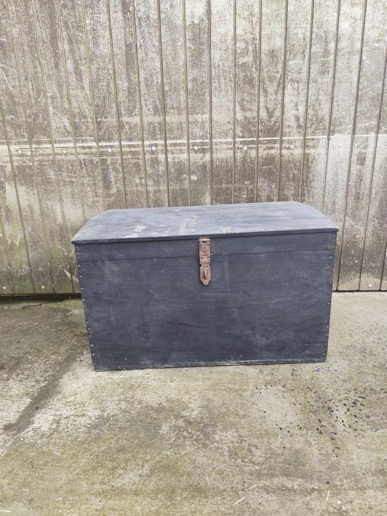 1 oude kist hout, Antiek en Kunst, Ophalen