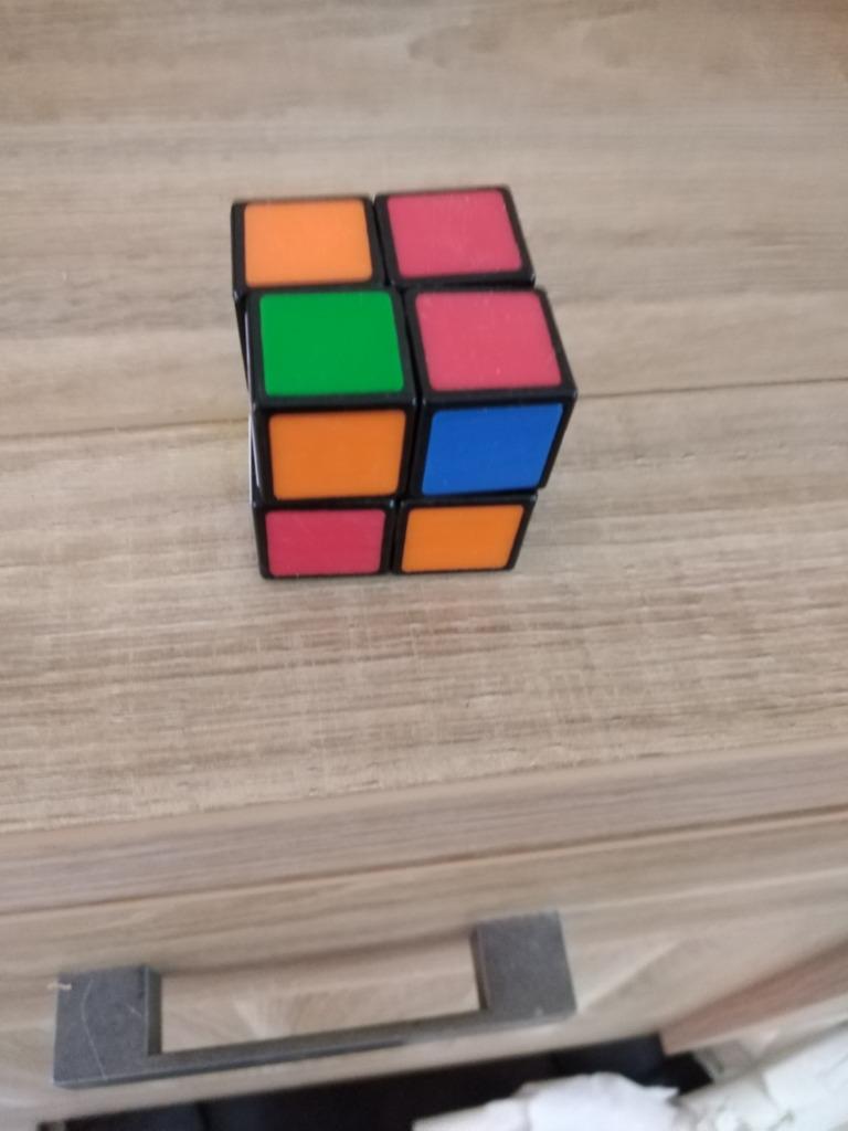 rubik,s kubus 2X2 (doos augustus 2025), Hobby en Vrije tijd, Denksport en Puzzels, Ophalen of Verzenden, Zo goed als nieuw, Rubik's of 3D-puzzel