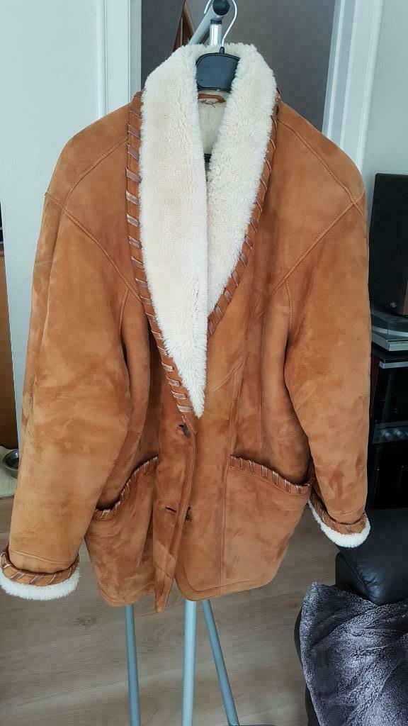 jas omgekeerd schaap 44, Kleding | Dames, Pelsland, Overige kleuren, Maat 42/44 (L), Ophalen of Verzenden