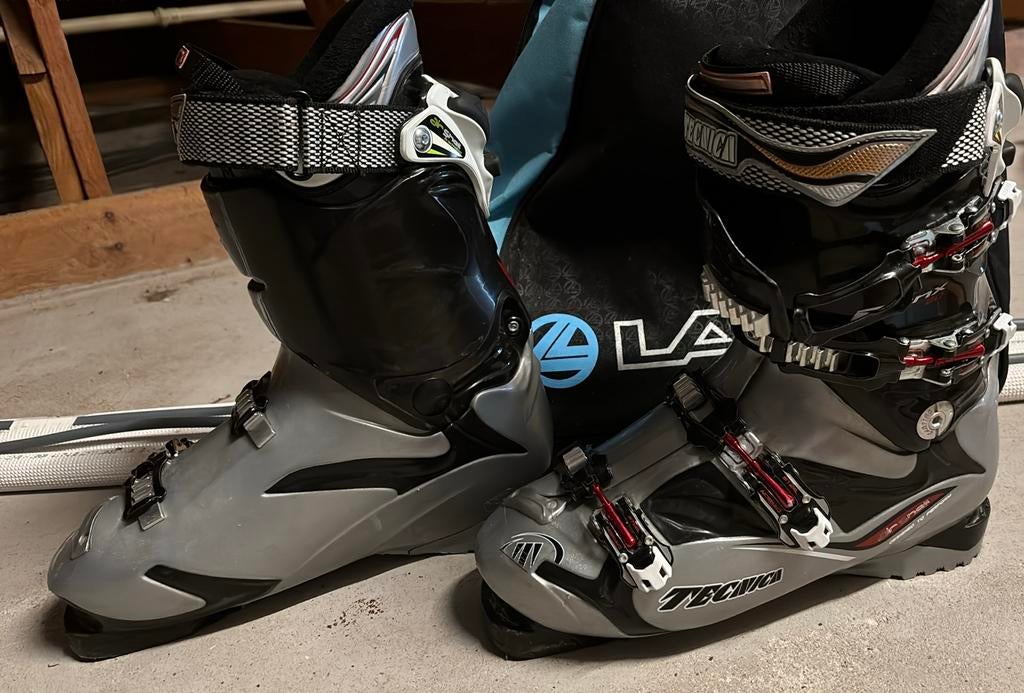 Ski botten technica maat 43, Sport en Fitness, 160 tot 180 cm, Schoenen, Zo goed als nieuw, Carve