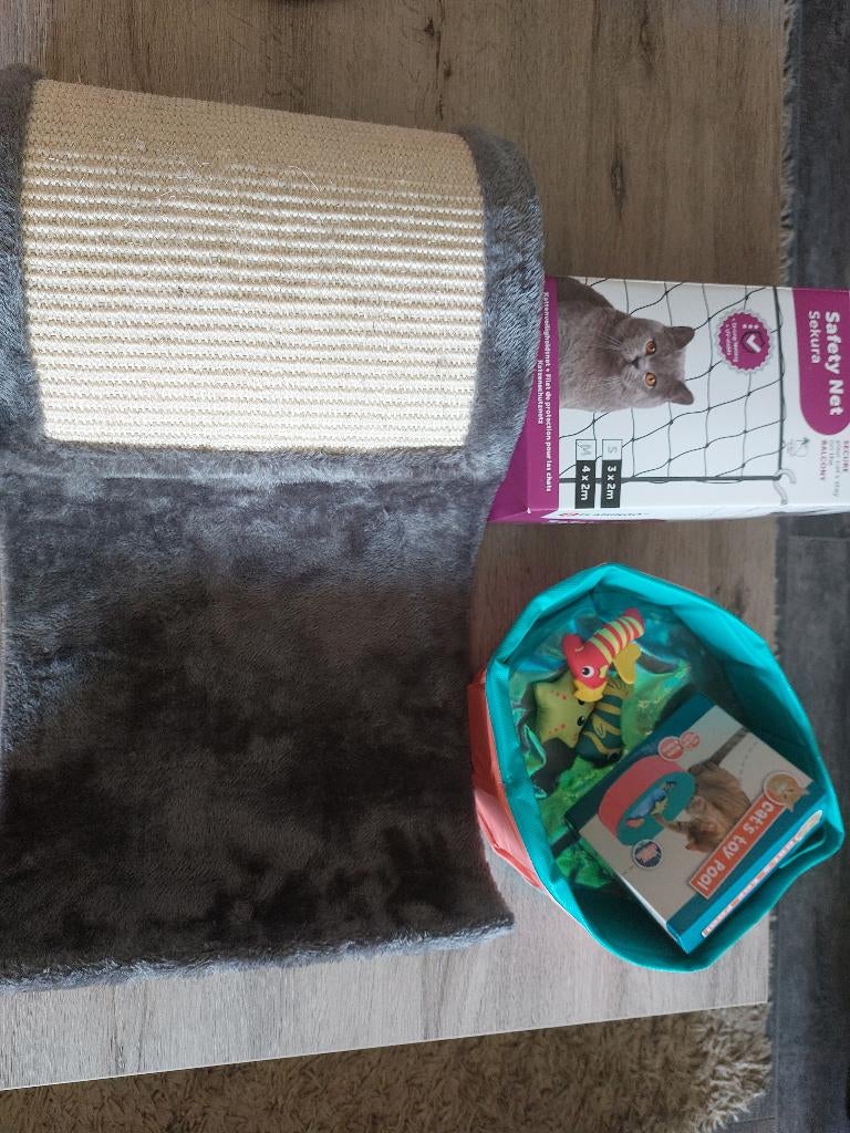 spullen kat safetynet, krabpaal, cat's toy pool, Ophalen of Verzenden