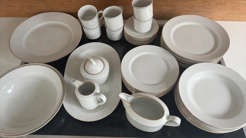 Servies 37-delig voor 6 personen, Ophalen, Gebruikt, Effen, Porselein