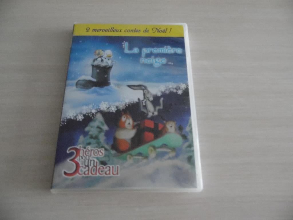 LA PREMIÈRE NEIGE    2 MERVEILLEUX CONTES DE NOËL, Enlèvement ou Envoi, Dessin animé, Tous les âges, Comme neuf