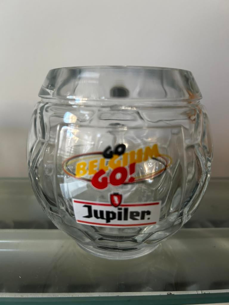 Jupiler bierglazen in de vorm van voetbal Go Belgium, Verzamelen, Ophalen, Nieuw, Jupiler