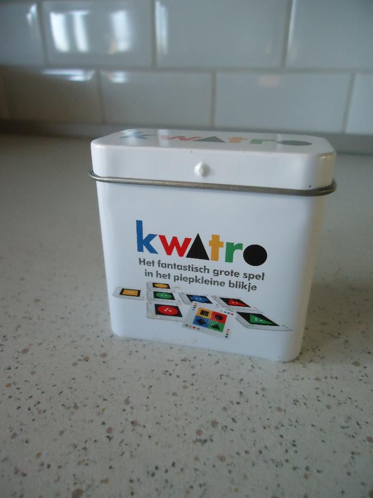 "KWATRO" Pocket Reisspel  in Nieuwe staat., Hobby en Vrije tijd, Gezelschapsspellen | Kaartspellen, Nieuw, Een of twee spelers