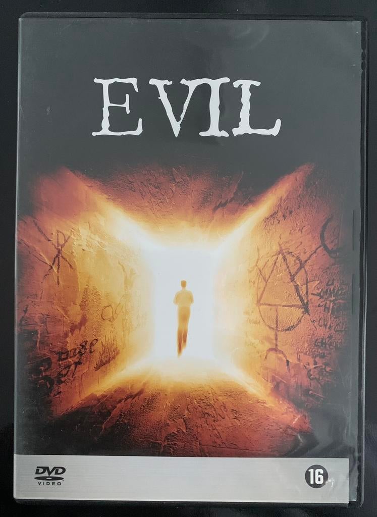 EVIL / Malefique, Ophalen of Verzenden, Zo goed als nieuw