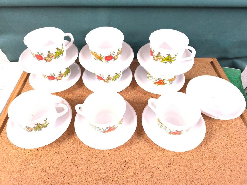 Lot de 9 tasses et sous tasses Arco pal France, Huis en Inrichting, Ophalen