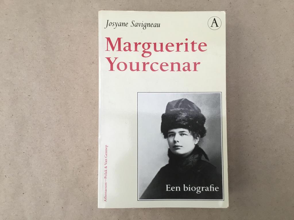 Boek Marguerite Yourcenar Een biografie Josyane Savigneau, Boeken, Ophalen of Verzenden, Zo goed als nieuw, Kunst en Cultuur