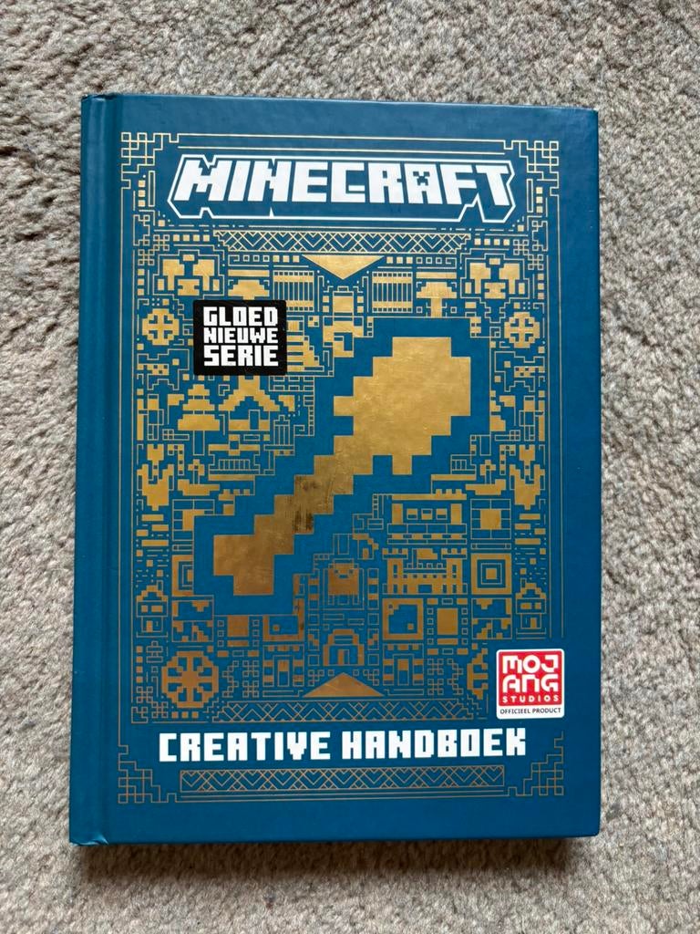 Minecraft Creative Handboek, Ophalen of Verzenden, Zo goed als nieuw