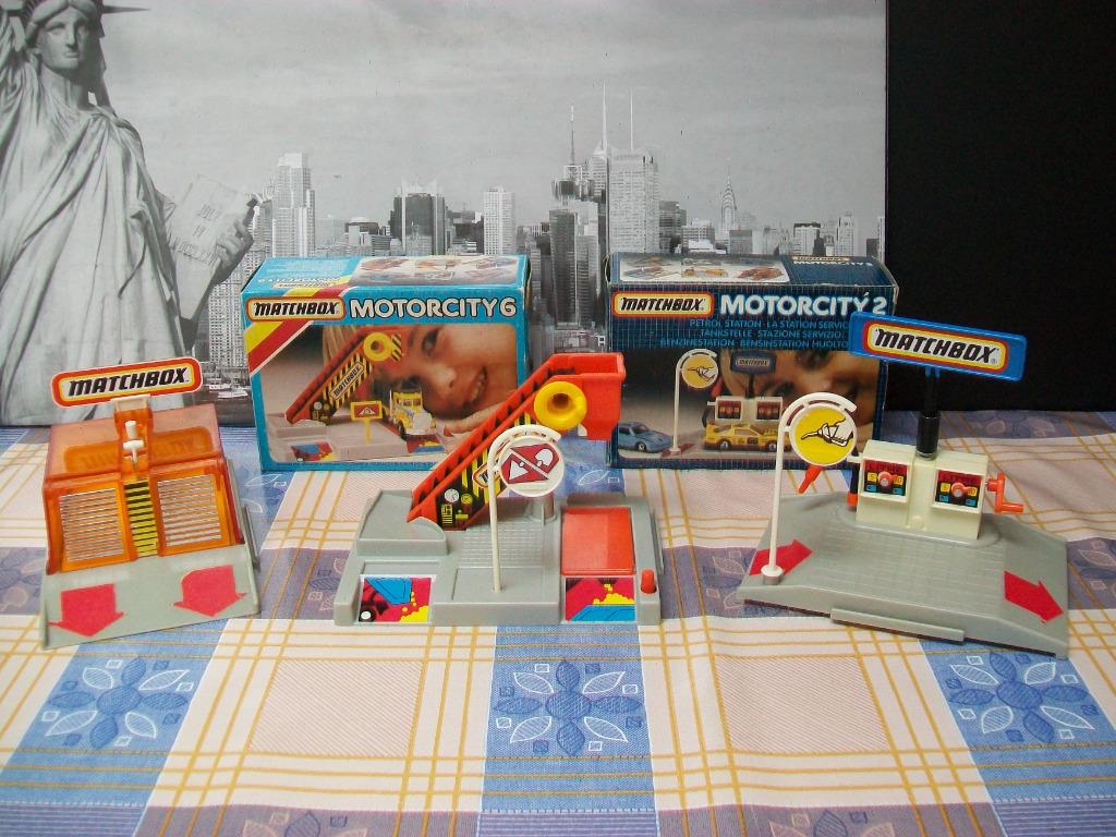 Matchbox Garage Motorcity 2 4 6 - Benzinestation 1985 Retro, Ophalen of Verzenden, Gebruikt