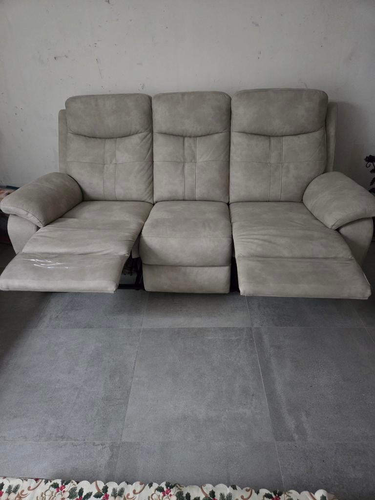 Fauteuil  neuf encore emballé 3 places deux électriques, Maison & Meubles