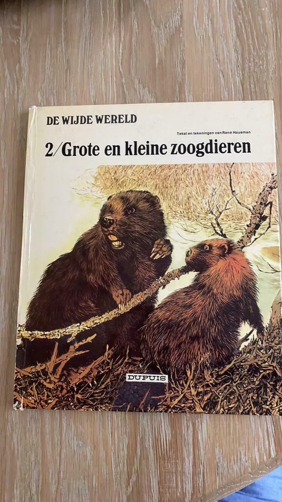 René Hausman grote en kleine zoogdieren HC 1972, Boeken, Ophalen of Verzenden, Gelezen, Dupuis
