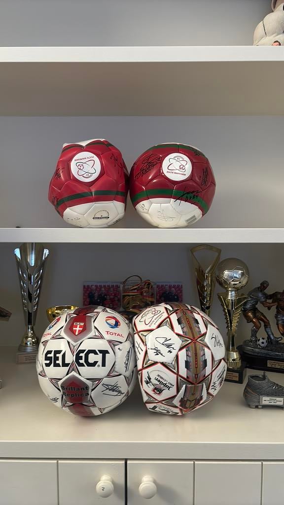 Waregem gesigneerde voetbalballen, Seizoenskaart, Drie personen of meer