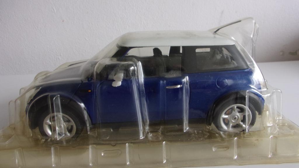 NEW MINI COOPER. SOLIDO 1/18 COMME NEUVE en BLISTER ORIG., Hobby en Vrije tijd, Modelauto's | 1:18, Zo goed als nieuw, Auto, Solido