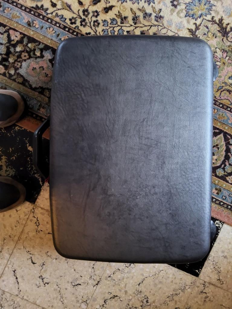 Étuis de voyage Samsonite, Enlèvement