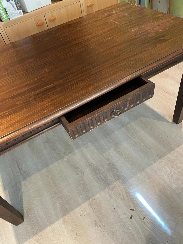 Donkerhouten eettafel in koloniale stijl, Ophalen, Gebruikt, Koloniaal, 50 tot 100 cm