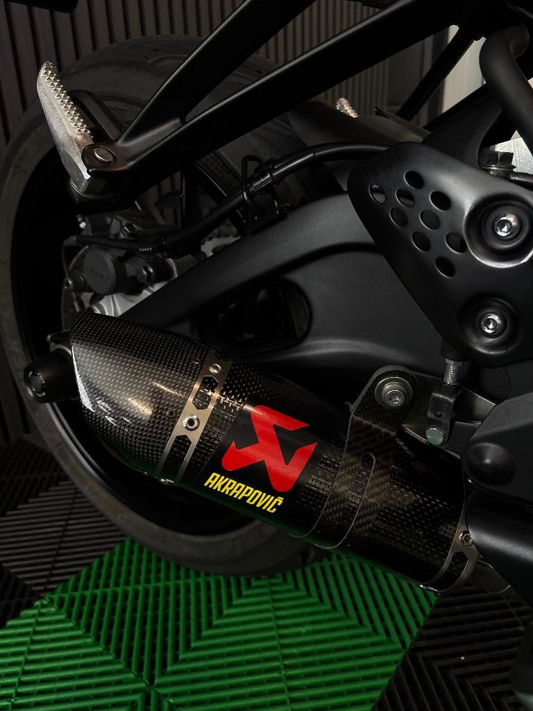 Akrapovic uitlaat Yamaha MT-07 2025 Racing Line, Motos, Enlèvement ou Envoi, Neuf