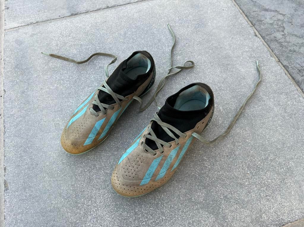 Voetbalschoenen van Messi van Adidas maat 36, Sport en Fitness, Ophalen of Verzenden, Gebruikt, Schoenen
