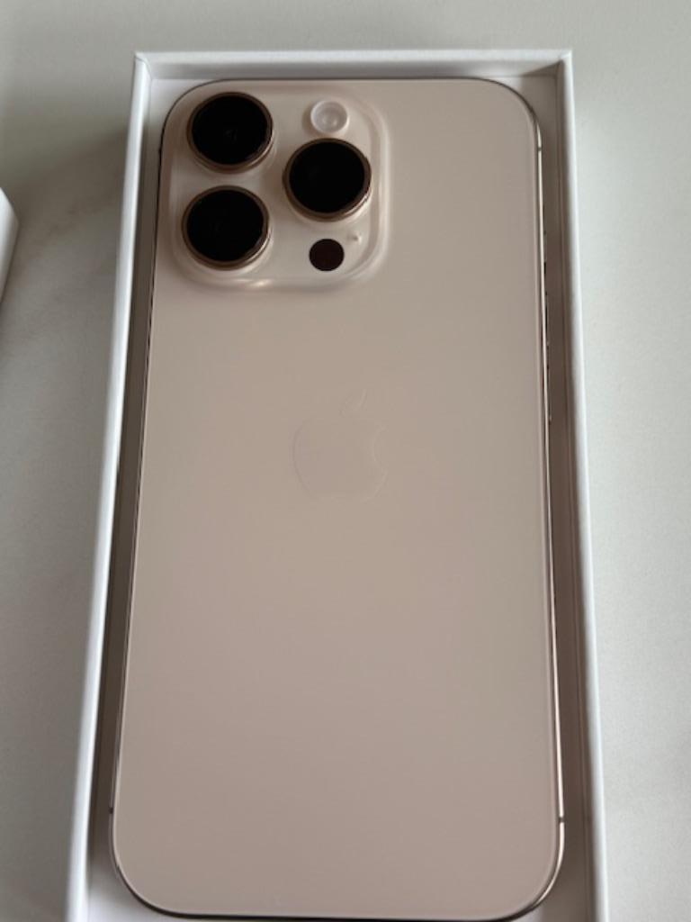 iPhone 16 Pro - 128 Go - Titane Sable, IPhone 16 Pro, 128 GB, Or, Comme neuf