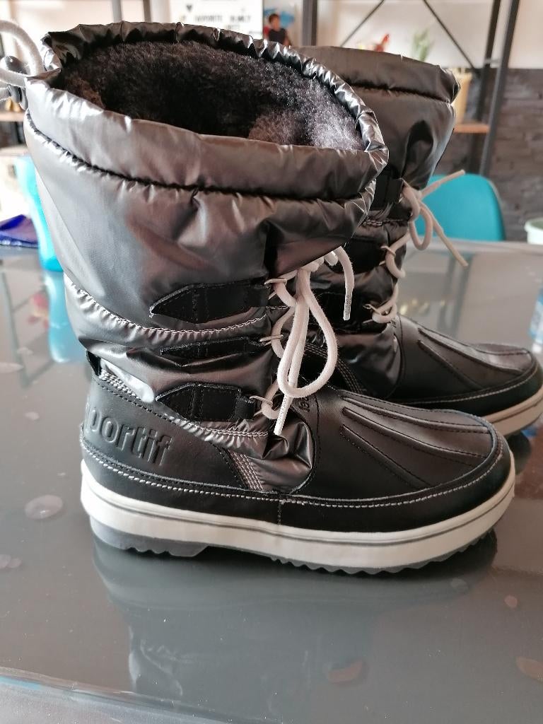 Botte après-ski pointure 39, Kleding | Dames, Ophalen of Verzenden, Zo goed als nieuw, Zwart