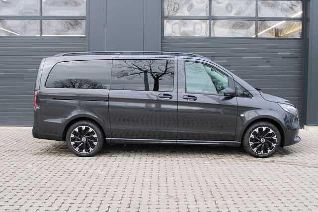 Mercedes-Benz Vito Tourer 124 Cdi L2 / Dubbele cabine, Auto's, Automaat, Zwart, https://public.car-pass.be/vhr/f146bd0c-e691-475a-aa83-97c7aa846e0b