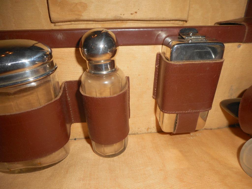 Valise de toilette en cuir – Années 20/30, Antiquités & Art, Curiosités & Brocante, Enlèvement
