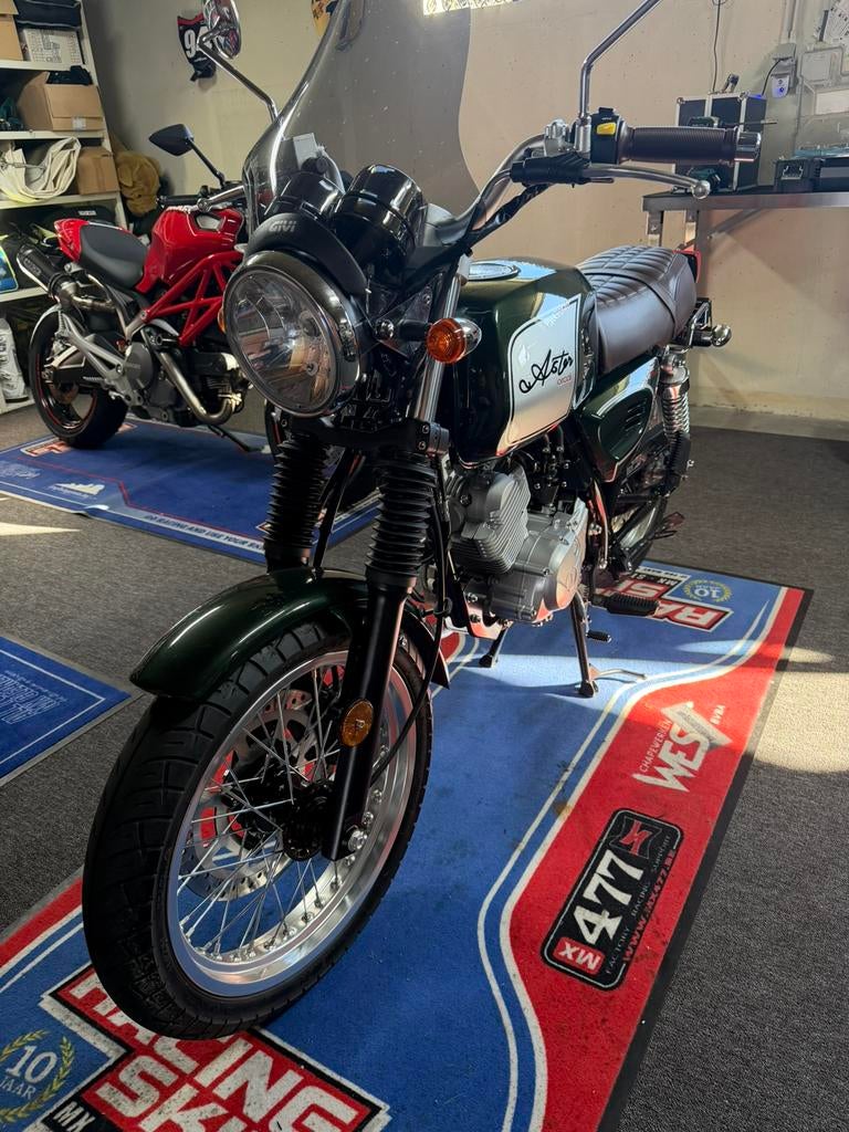 Orcal astor 125cc. Rjbewijs A1, Enlèvement, Comme neuf