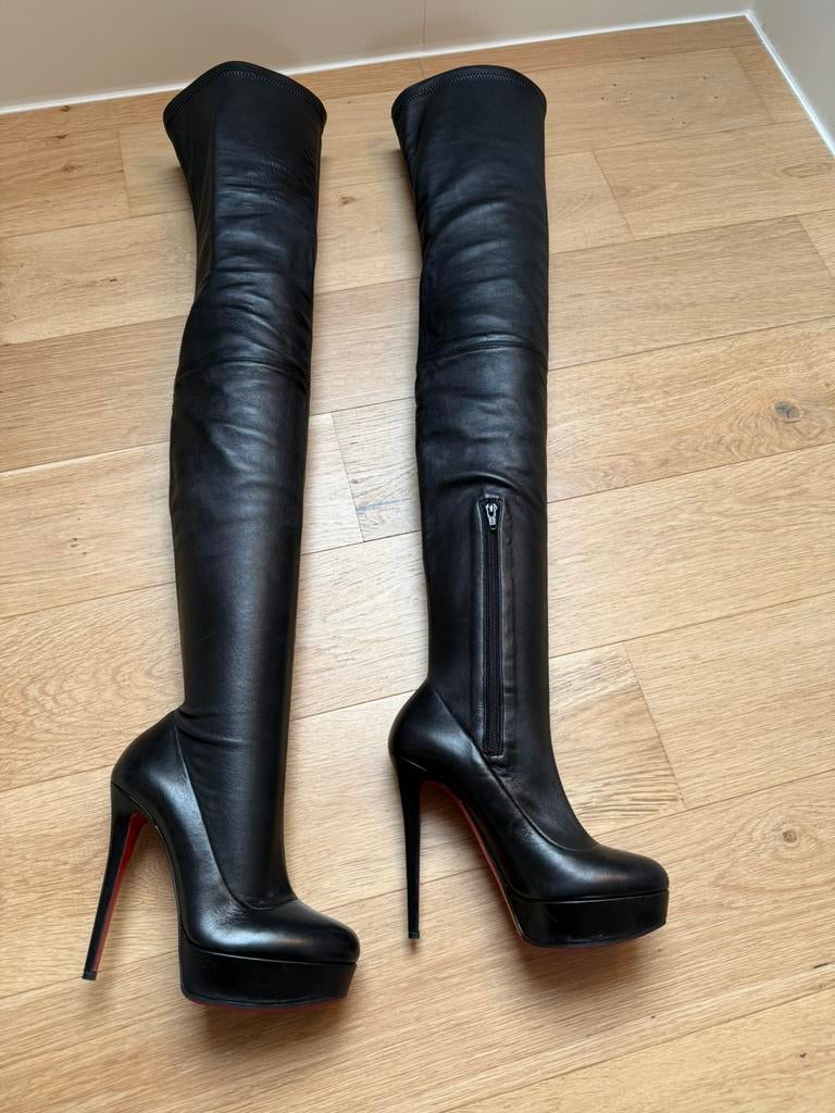 Christian Louboutin Gazolina laarzen maat 38,5 – hak 14cm, Kleding | Dames, Schoenen, Ophalen of Verzenden, Zo goed als nieuw