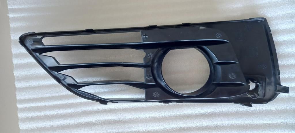 Bmw active tourer grille feu antibrouillard droit pare chocs, Autos : Pièces & Accessoires, Enlèvement ou Envoi, Utilisé, BMW