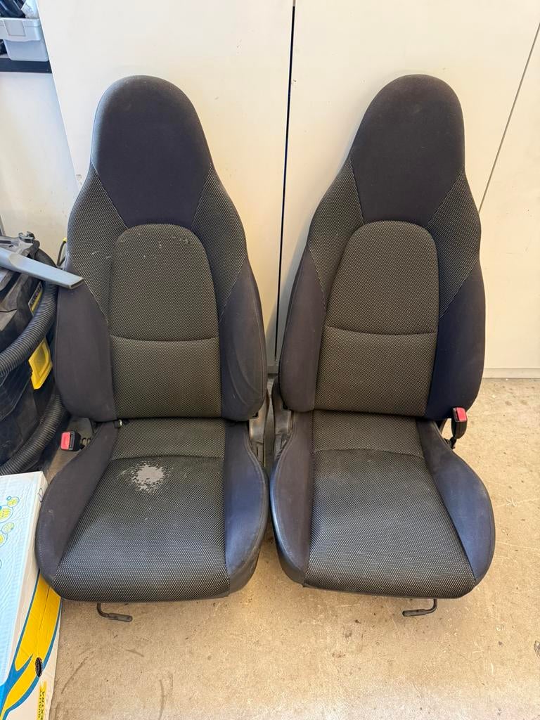 MX5 NBFL stoelen, Ophalen