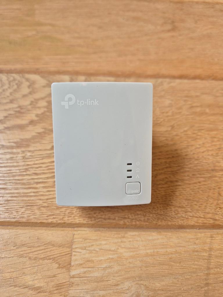 TPLink AV600 TL-PA4010, Informatique & Logiciels, Adaptateurs powerline, Neuf, Enlèvement