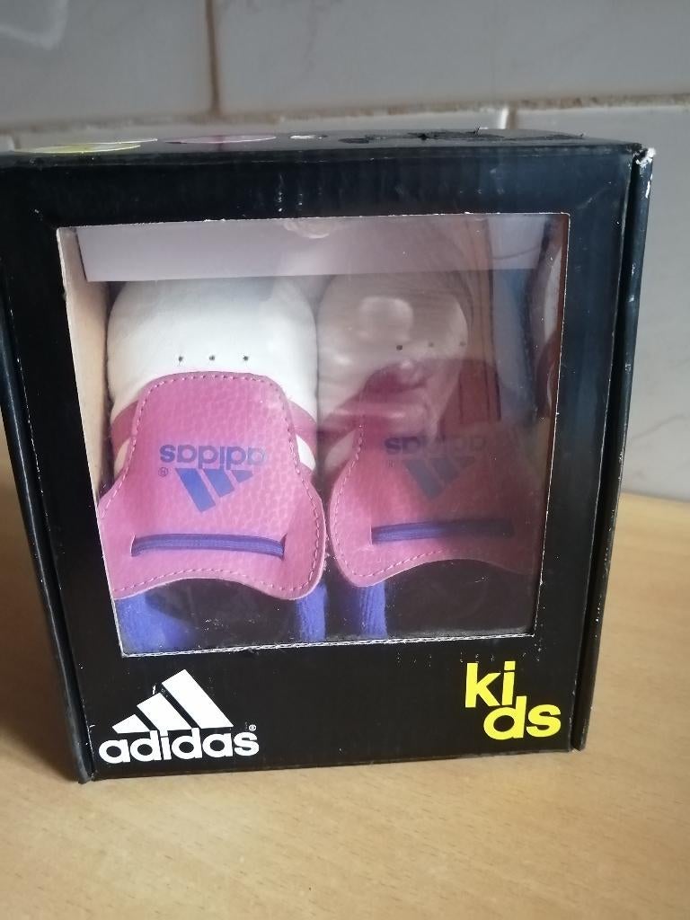 Sneakers Bébé Adidas Originals 12-18 mois, Kinderen en Baby's, Babykleding | Schoentjes en Sokjes, Zo goed als nieuw, Jongetje of Meisje