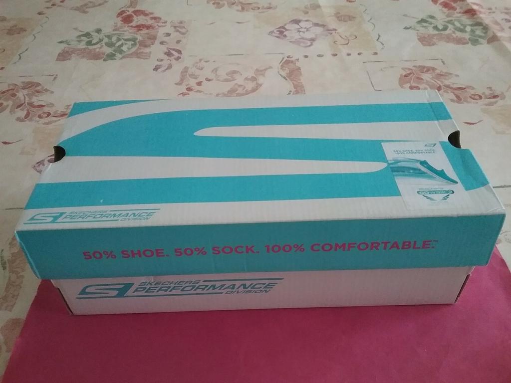 Mooie Skechers ^Go Walk^2 voor dames, Kleding | Dames, Schoenen, Zo goed als nieuw, Blauw, Ophalen