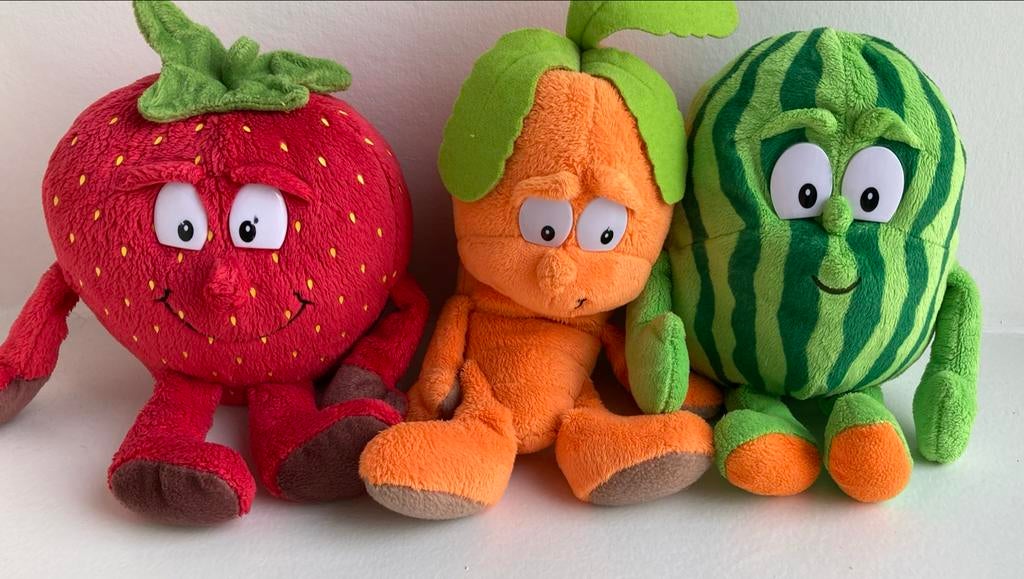 189:set 3 knuffels aardbei wortel en meloen, Enlèvement ou Envoi
