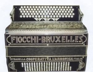 Accordéon, Musique & Instruments, Accordéons, Utilisé, 120 basses, Autres marques, Avec valise, Avec bretelles, Enlèvement