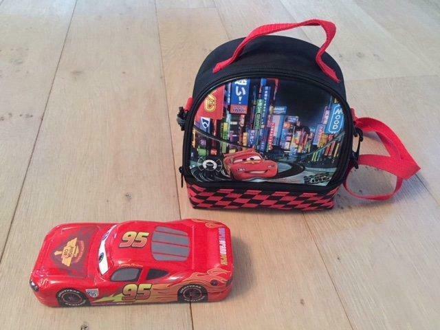 Rugzakje + potlooddoos Cars Lightning McQueen, Kinderen en Baby's, Ophalen of Verzenden, Gebruikt