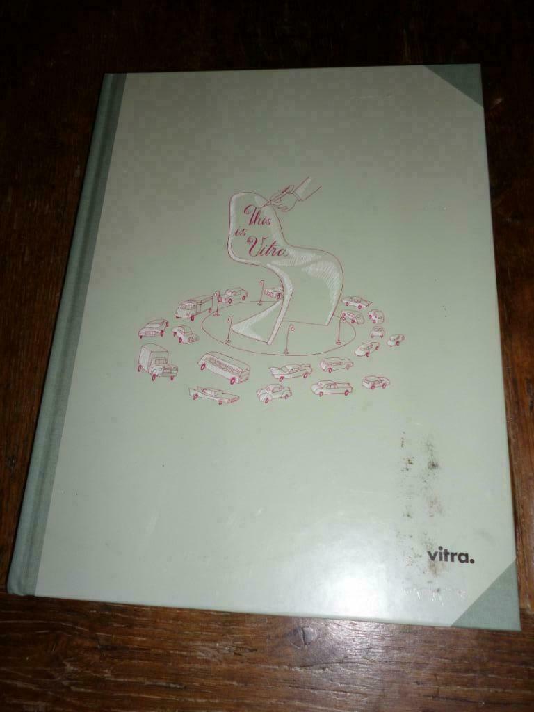 Boek THIS IS VITRA by Wolfgang Scheppe design history 2008, Boeken, Ophalen of Verzenden, Gelezen
