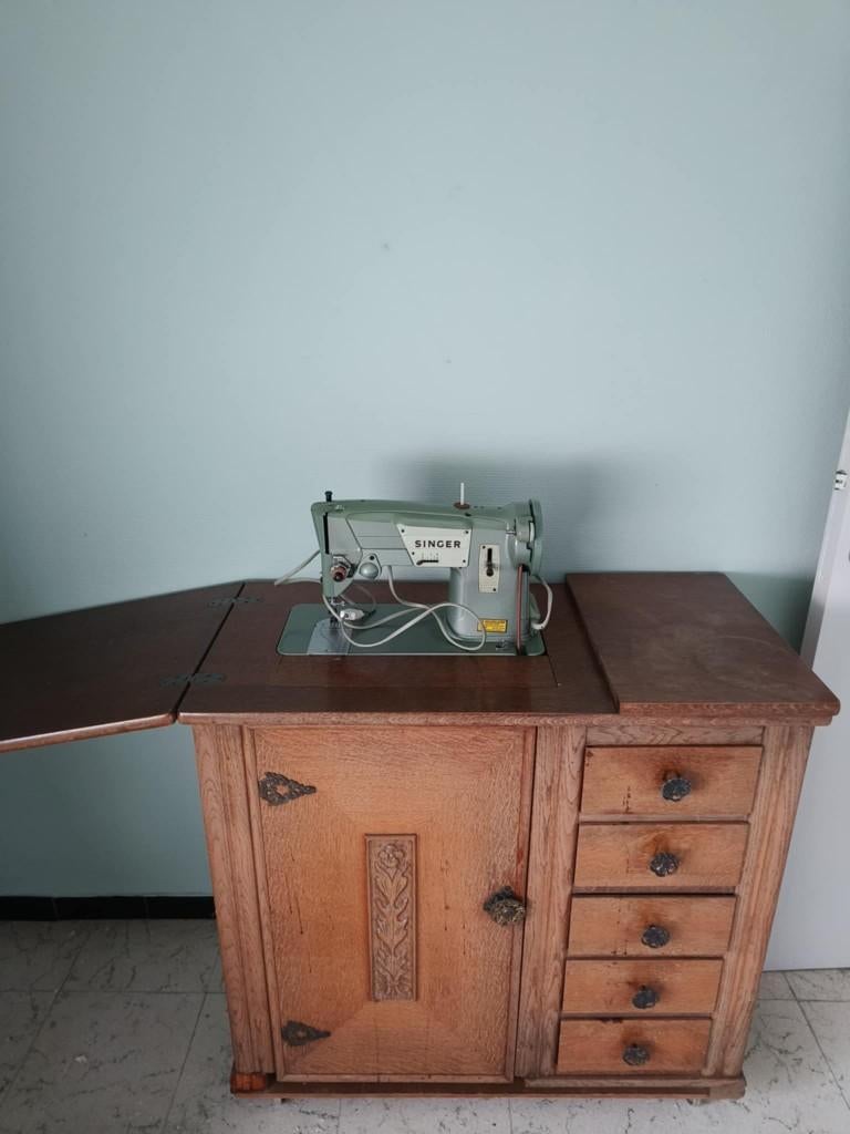 Singer naaimachine - In een kast, Enlèvement, Utilisé, Machine à coudre, Singer