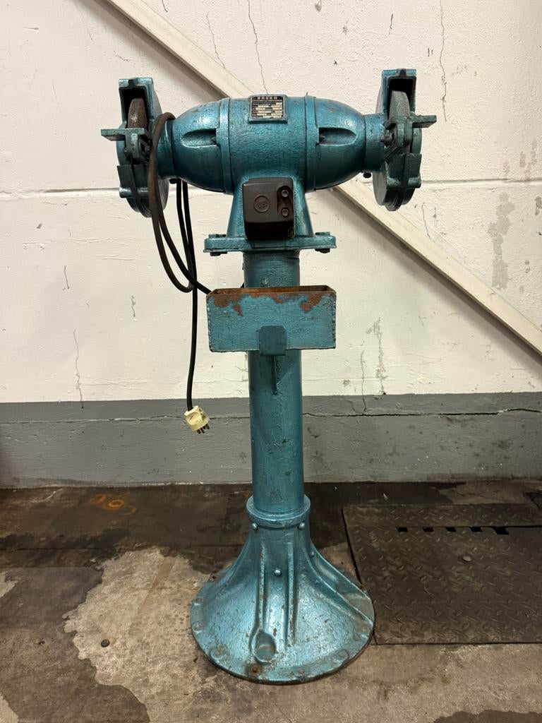 Meuleuse industrielle sur pied SACEM - Triphasé 220/380V, Enlèvement, Utilisé, Meuleuse droite