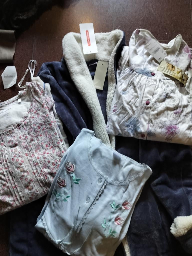 Peignoir, pyjama, slaapkleed, Ophalen