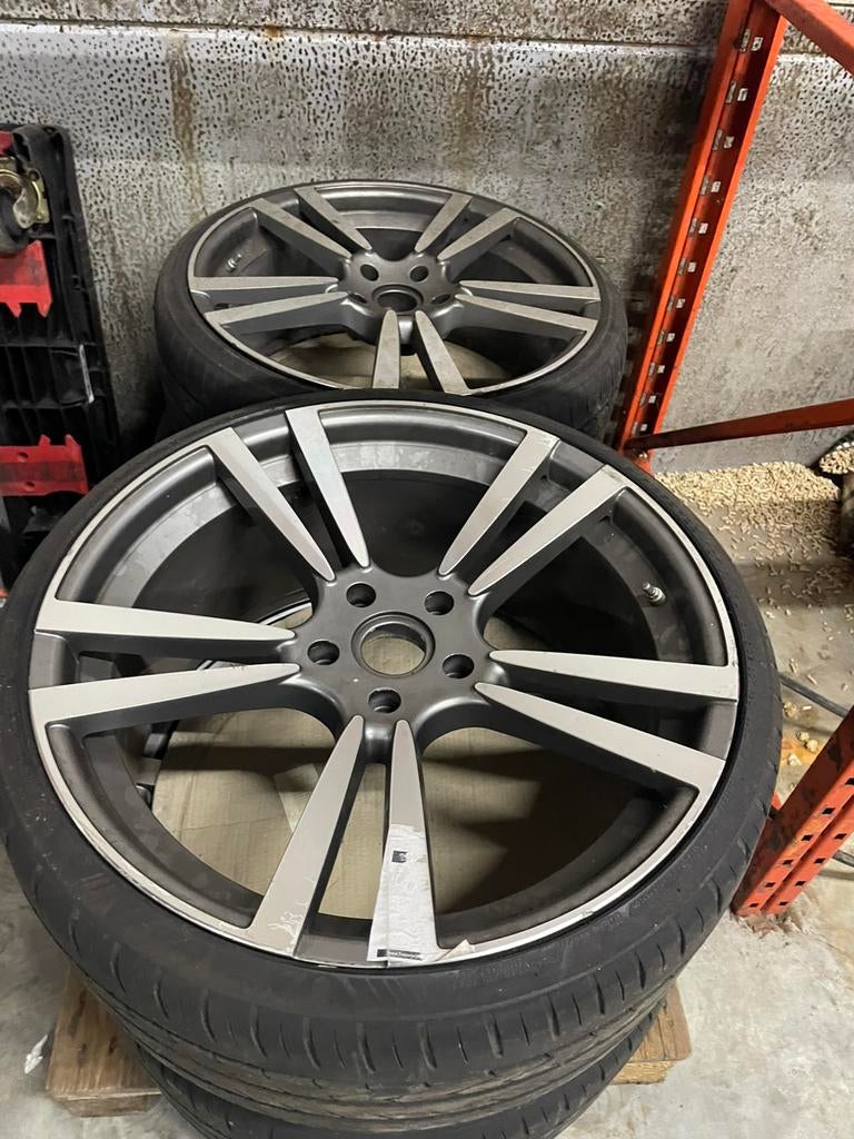 Porsche velgen, Ophalen, Band(en)