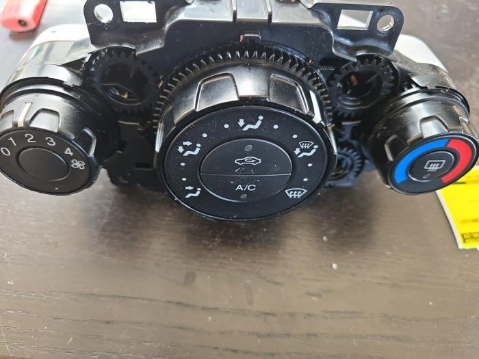 Kachel Bedieningspaneel van een Ford Fiesta, Ophalen of Verzenden, 3 maanden garantie, Gebruikt, Ford