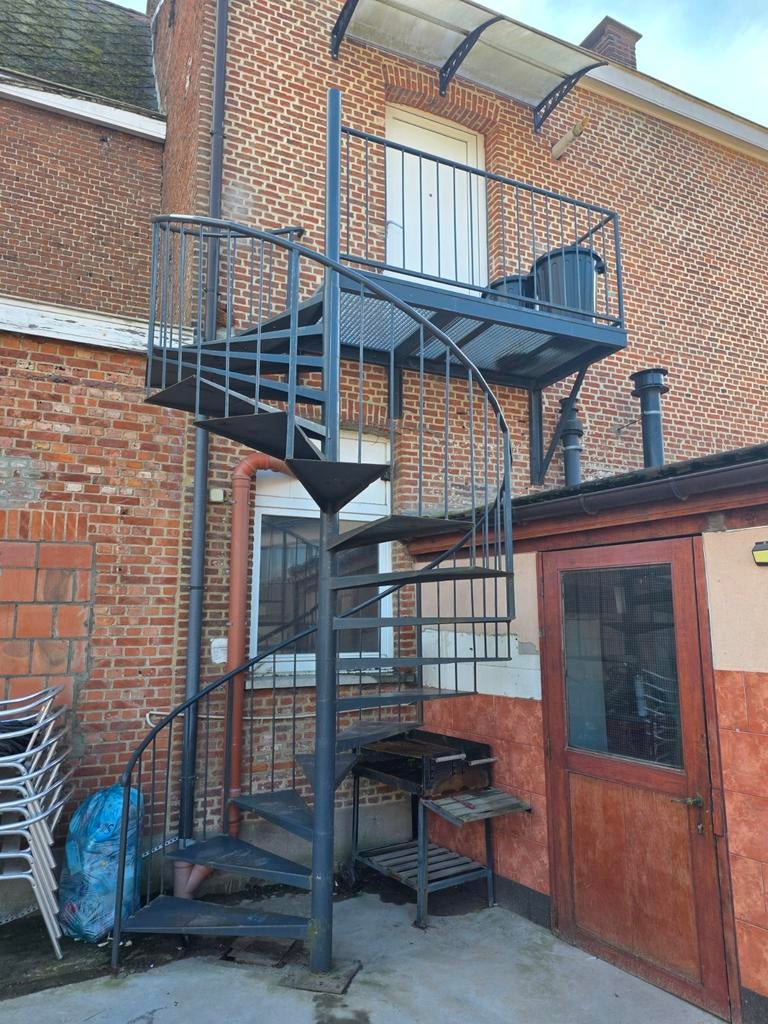 Escalier en colimaçon en métal, 4m70cm balkon Inclus, Bricolage & Construction, Enlèvement